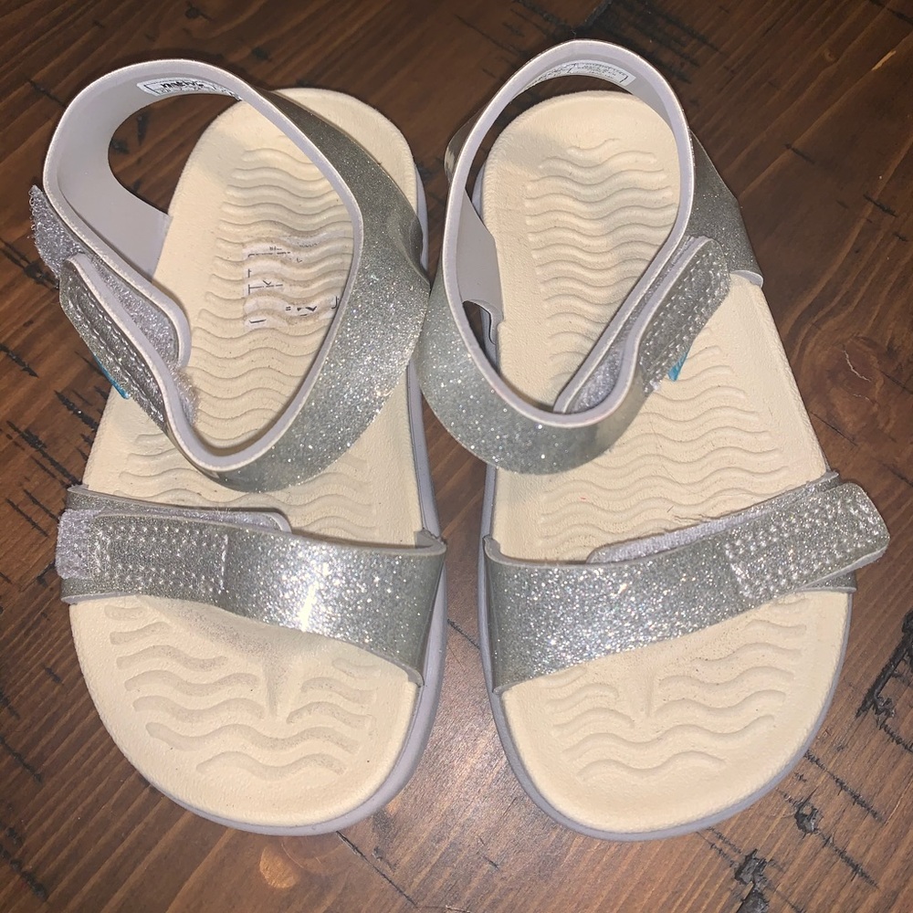 Toddler Girl NATIVE sandals
